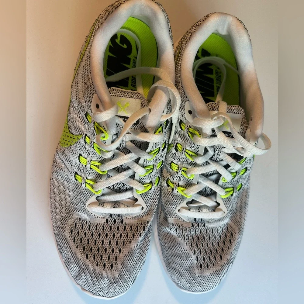 Nike LunarTempo Size 9 Women’s